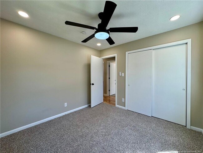 Building Photo - 1089 Torrey Dr