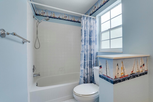 Building Photo - 27 Via Del Corso