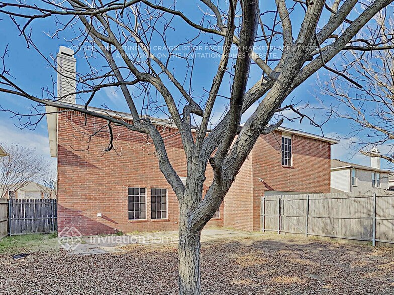 Building Photo - 1537 Englewood Dr