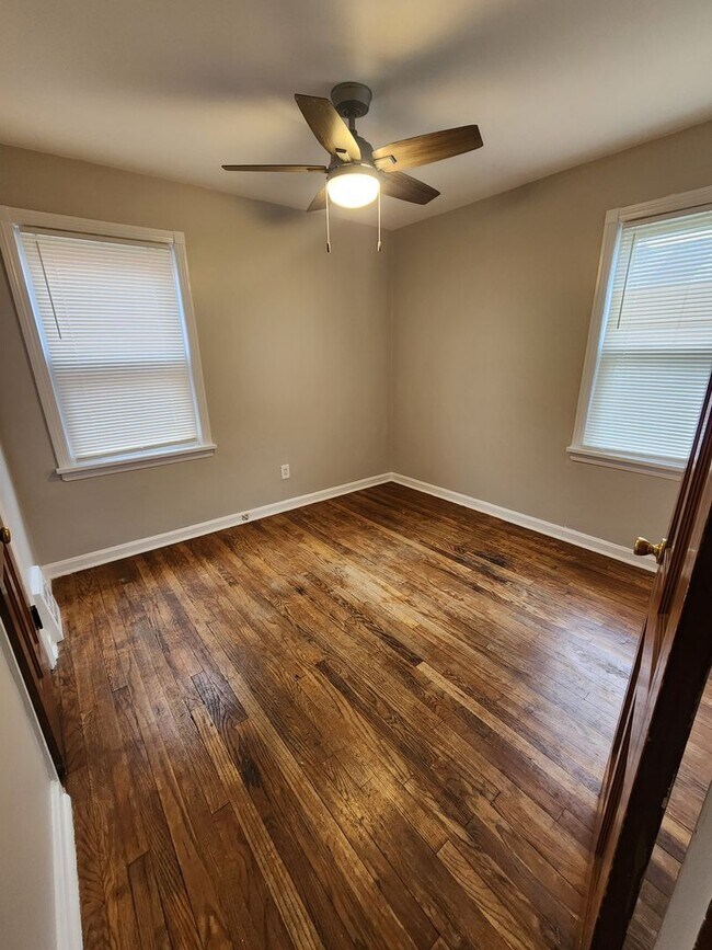 Building Photo - Garfield Hts 3 BR