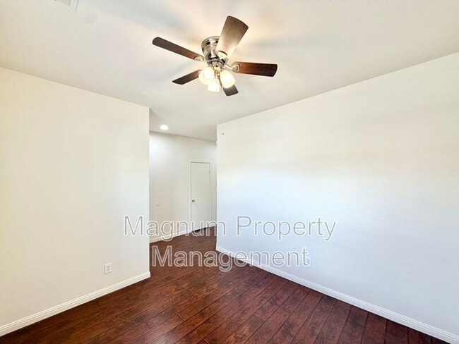 Building Photo - 33205 Gypsum St