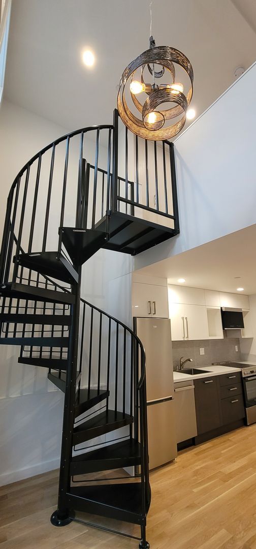 Building Photo - Recently Constructed, Fully Detached, Garden Unit, Utilities Included**Open House**