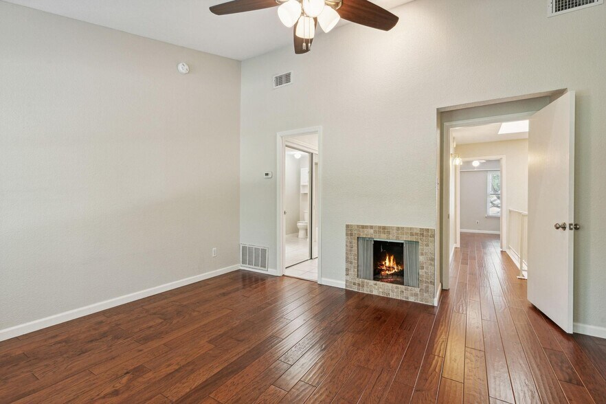 Building Photo - 5616 Preston Oaks Rd