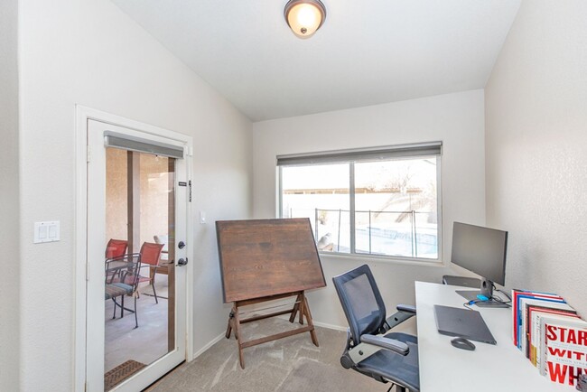 Building Photo - Pool home for rent June 1, 2025