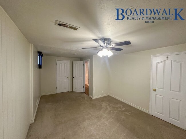 Building Photo - Amazing 4 Bed Rambler in Syracuse
