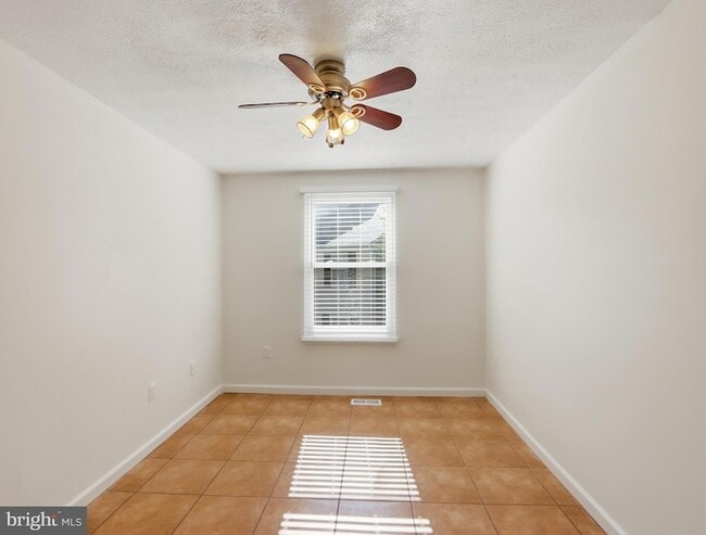 Building Photo - 40 Whitechurch Ct