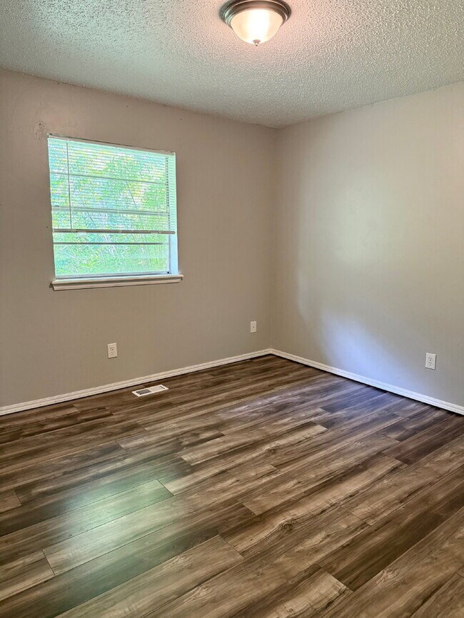 Building Photo - Charming  4-Bedroom Home in the Village!