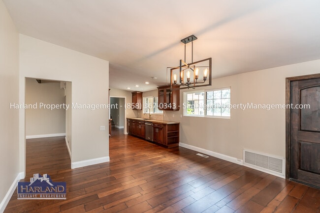 Building Photo - 6271 Soledad Mountain Rd