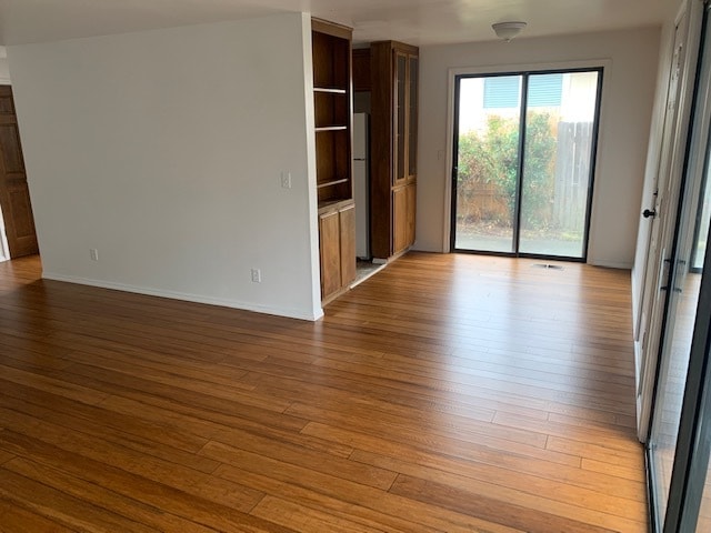 Building Photo - 917 N Rose St