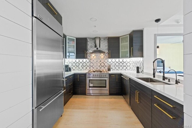 Building Photo - 3141 Michelson Dr