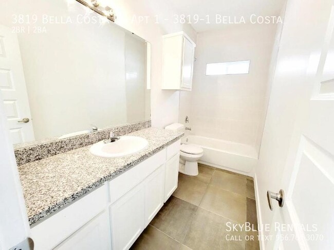 Building Photo - 3819 Bella Costa Dr