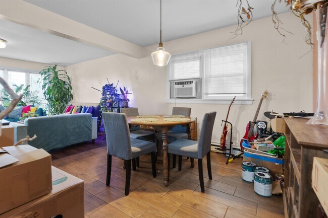 Building Photo - 180 MCADOO Ave