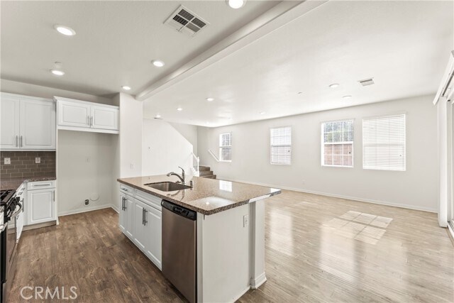 Building Photo - 6111 Rosewood Way