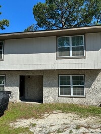 Building Photo - 695 Douglas Dr