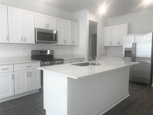 Building Photo - 3697 NE 32nd Ct