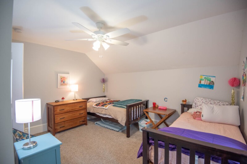 Building Photo - 302 Parkway Dr