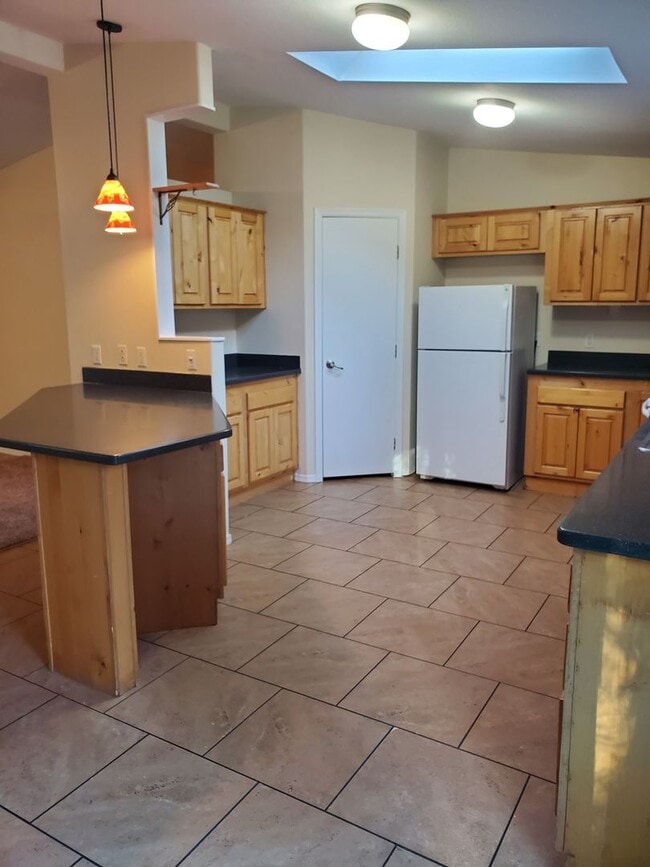 Building Photo - Spacious 3 Bedroom, 2 Bathroom Home near Blaine State Park!