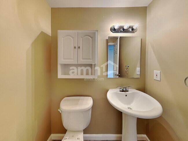 Building Photo - 1031 Buddleia Ct