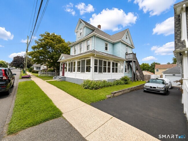 Building Photo - 456 California St