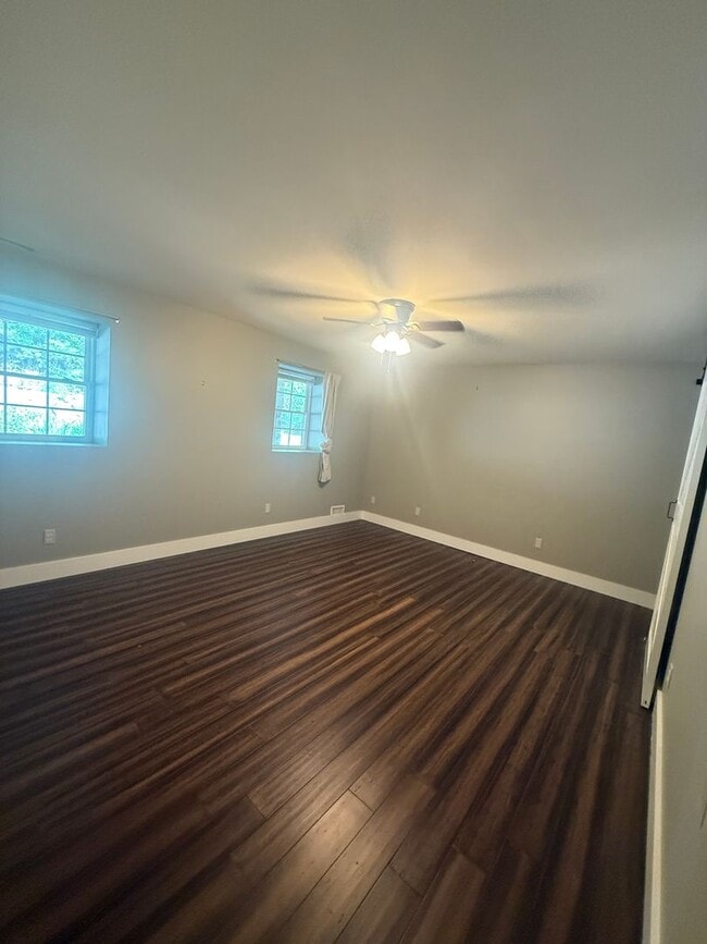 Building Photo - 167 Wagon Wheel Ln