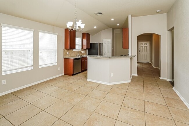 Building Photo - 2527 Elm Crossing Trail