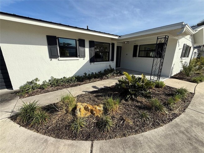 Building Photo - 808 25th Ave W