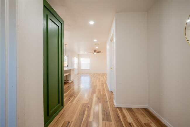 Building Photo - 7246 Wimberly Oaks Ln