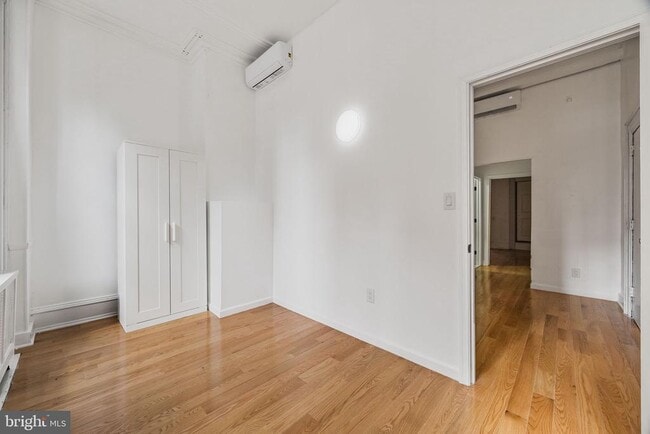 Building Photo - 1225 Spruce St