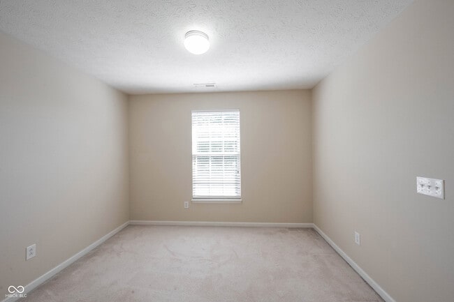 Building Photo - 13086 Avon Cross Way