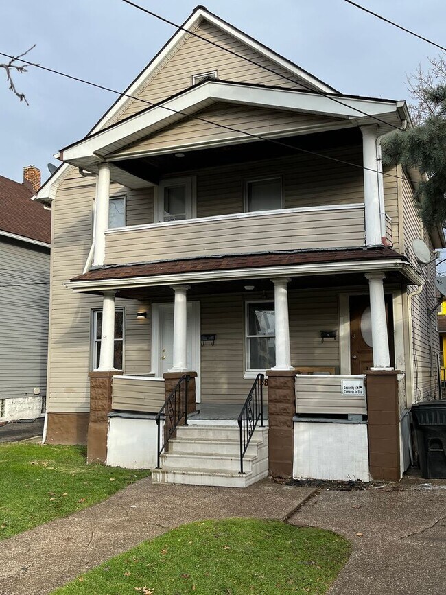 Building Photo - 3865 W 16th St