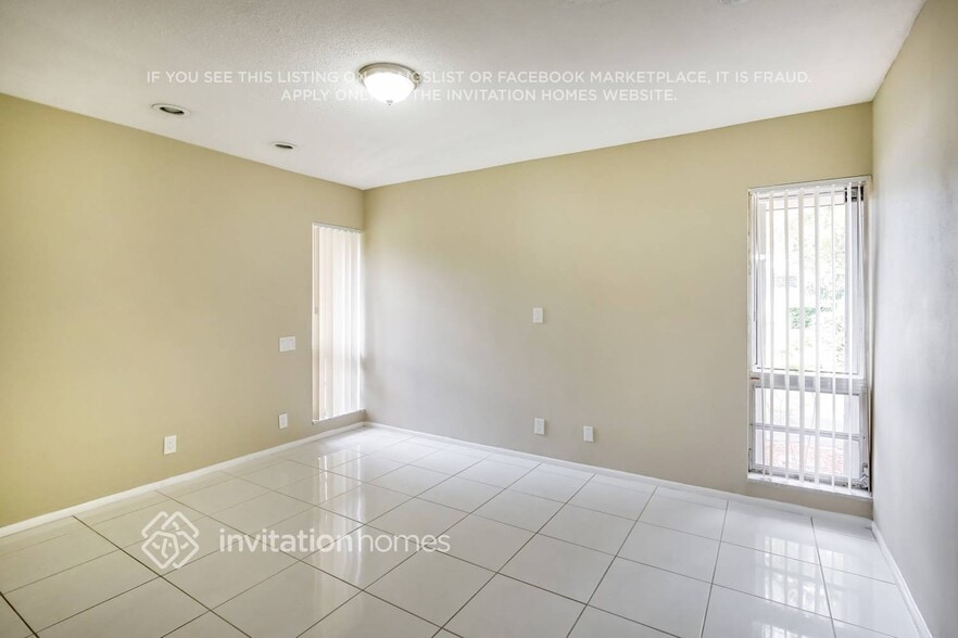 Building Photo - 4903 Banyan Ln
