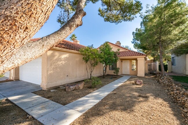 Building Photo - Beautifully Upgraded 3BD/2BA Home in Henderson’s Green Valley