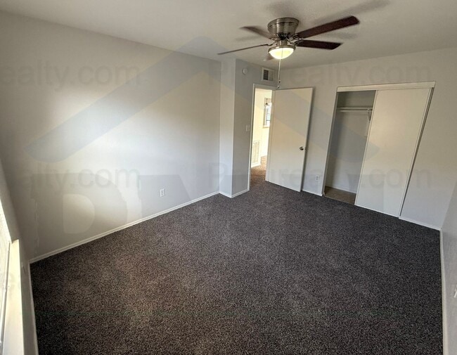 Building Photo - AVAILABLE NOW!!!  Cozy 2 Bed, 1 Bath Home for Rent in Cedar Hill