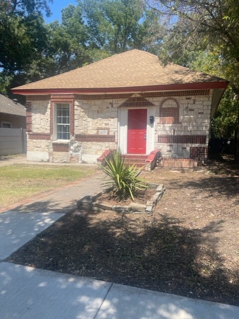 Building Photo - 616 Parkview Ave