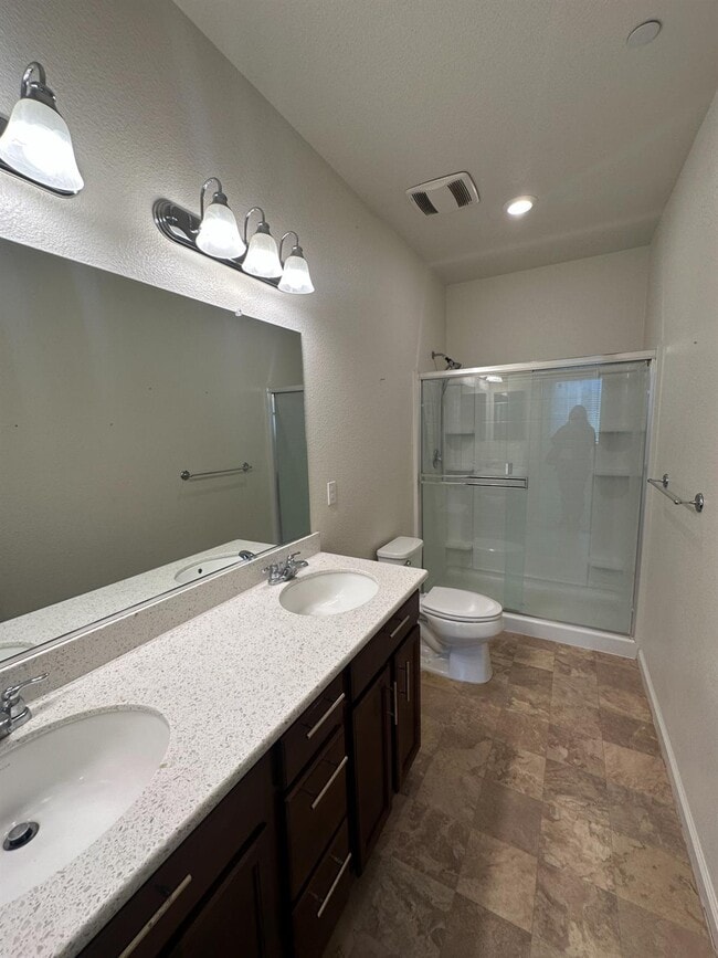 Building Photo - 5448 E Laurite Ave