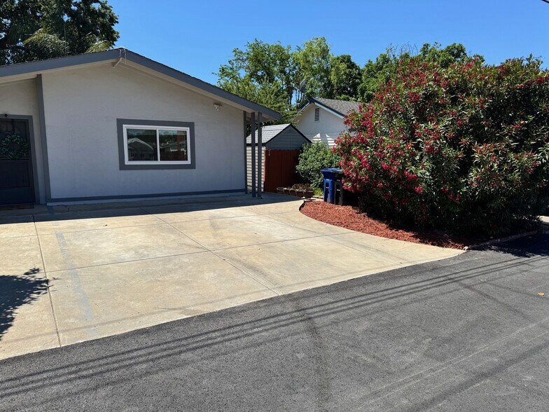 Building Photo - 3218 Windsor Pl