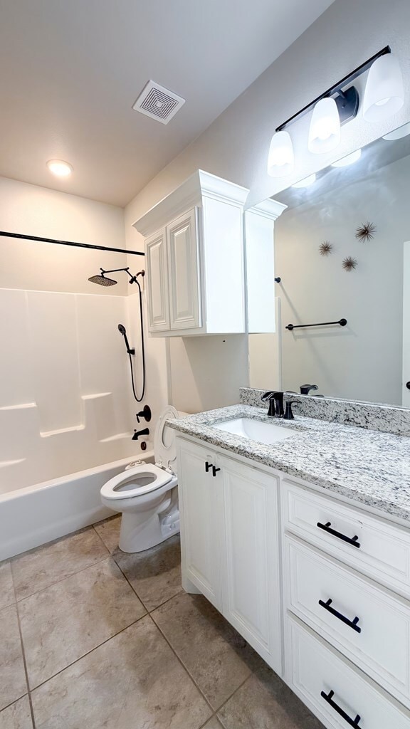 Building Photo - 1617 Twin Oaks Cir