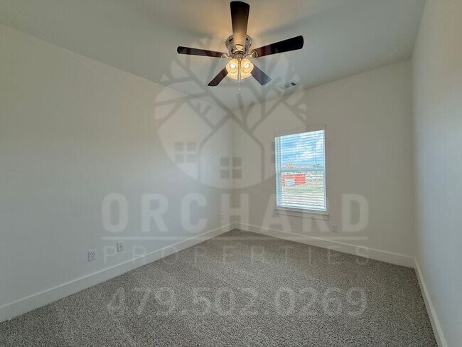 Building Photo - Garrison | Brand New Duplex in Siloam Springs!