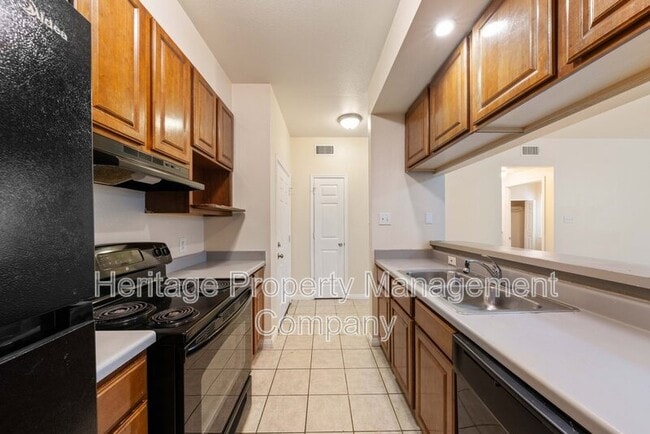 Building Photo - 518 Dukeway Dr