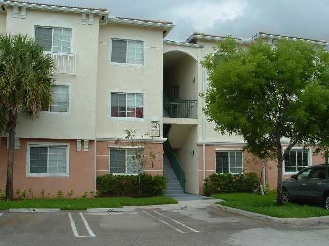 Building Photo - 9901 Baywinds Blvd