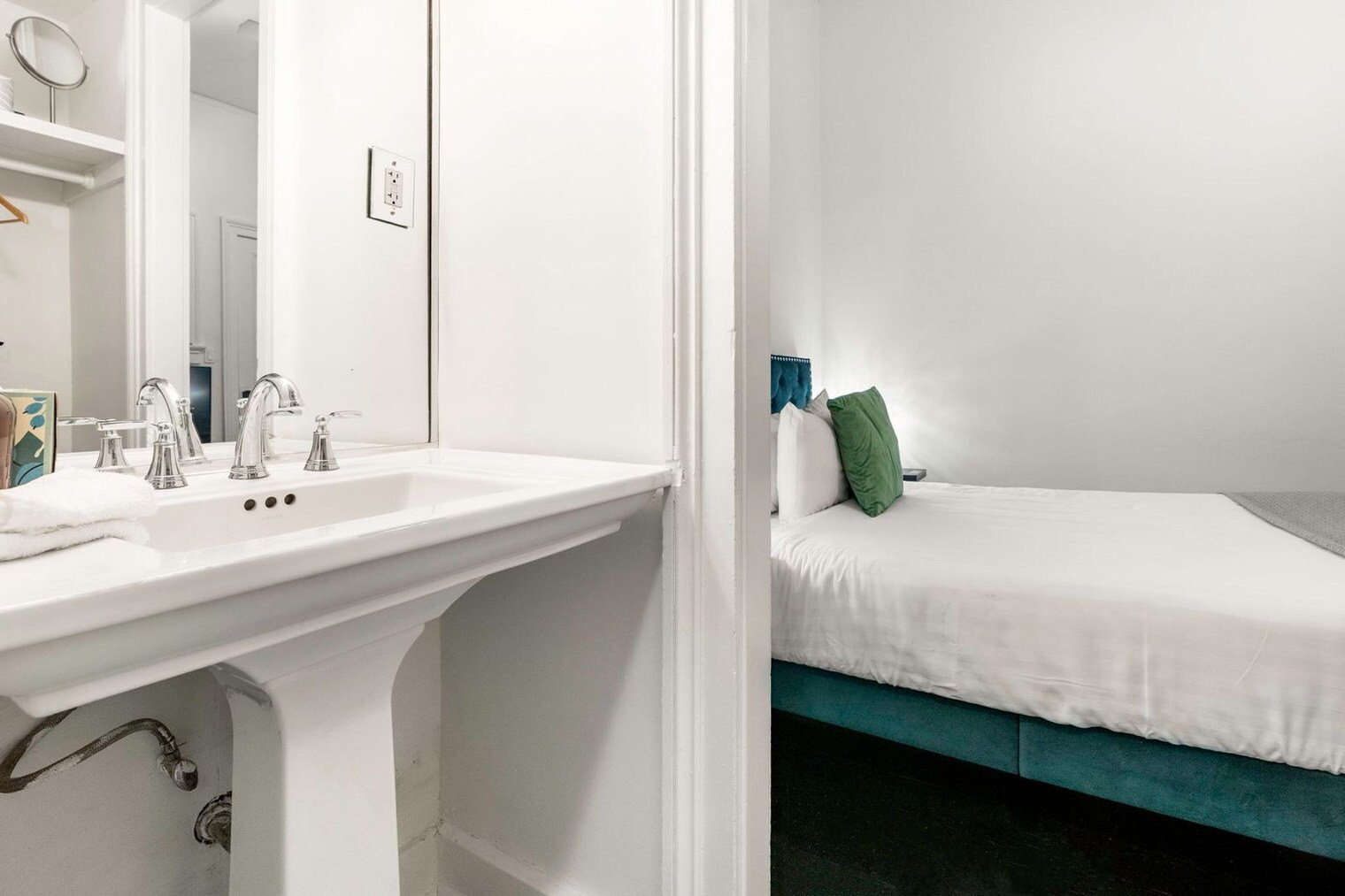 Building Photo - 508 Chartres St