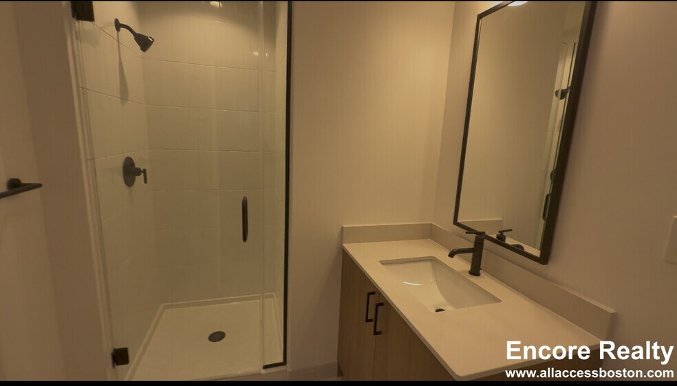 Building Photo - 199 Gardner St