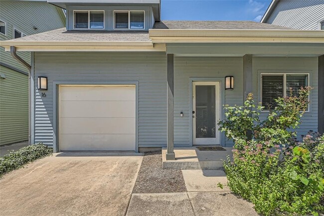 Building Photo - 301 W Stassney Ln