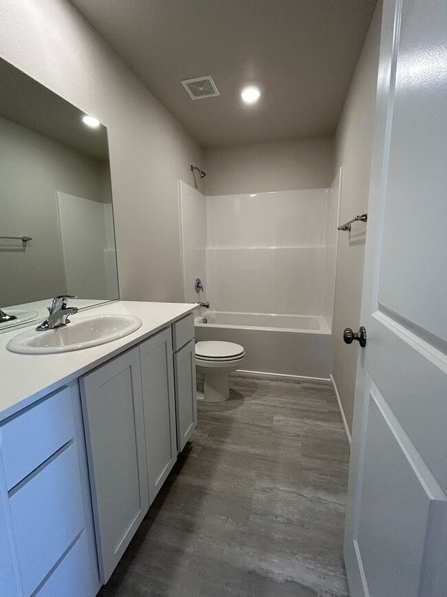 Building Photo - Brand New & Beautiful- 4 bed/2.5 ba + Loft, EV Garage Charging, Quartz Countertops, Fenced Yard!