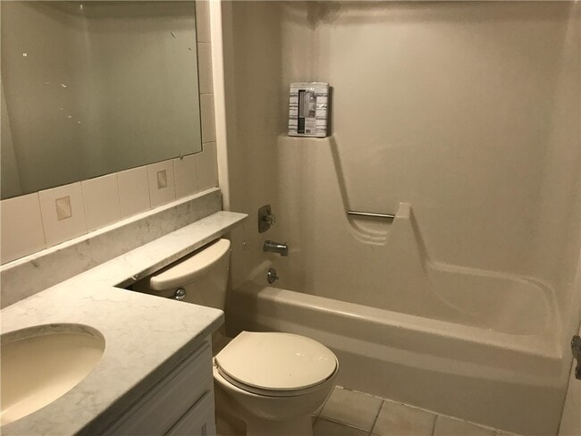 Building Photo - 265 Bay Village Dr