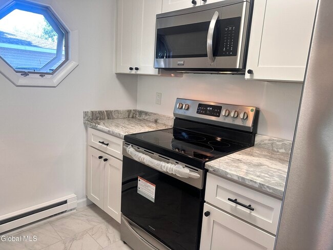 Building Photo - 36 Donna Lynn Dr