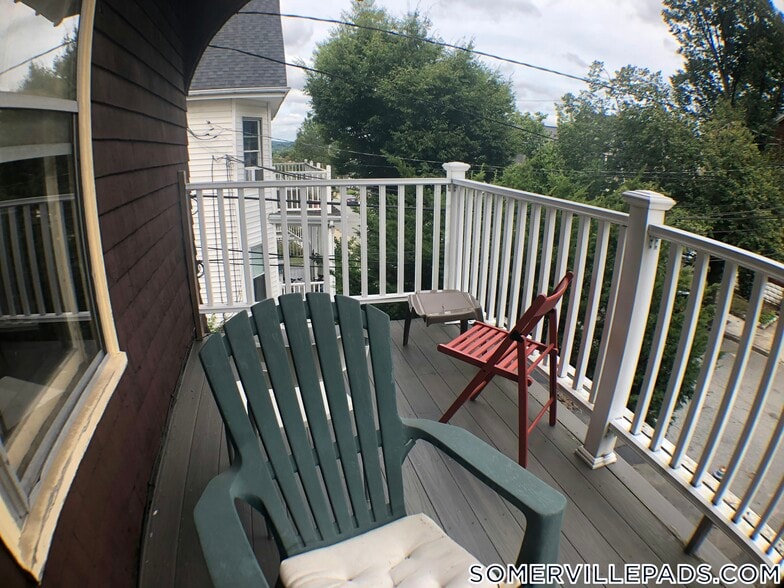 Building Photo - 14 Curtis Ave