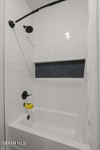 Building Photo - 905 Cottage Pl