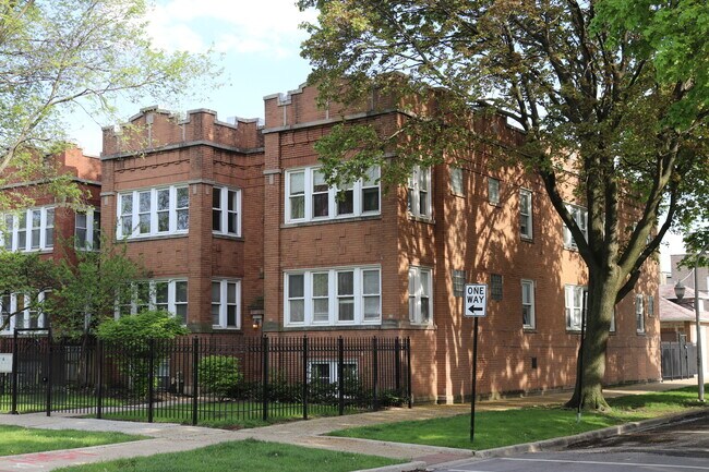 Primary Photo - 4457 W Wrightwood Ave
