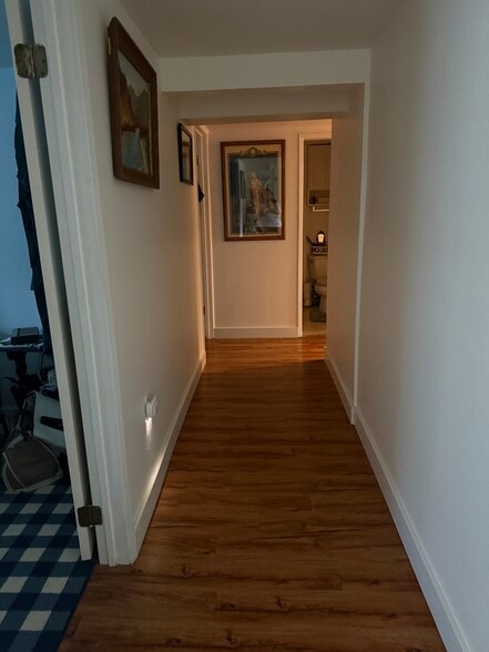 Hallway - 2832 W Mercer Way